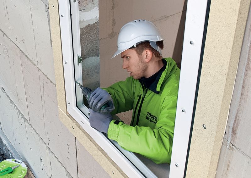 Setzen Sie Ihr Fenster doch mal vor die Wand