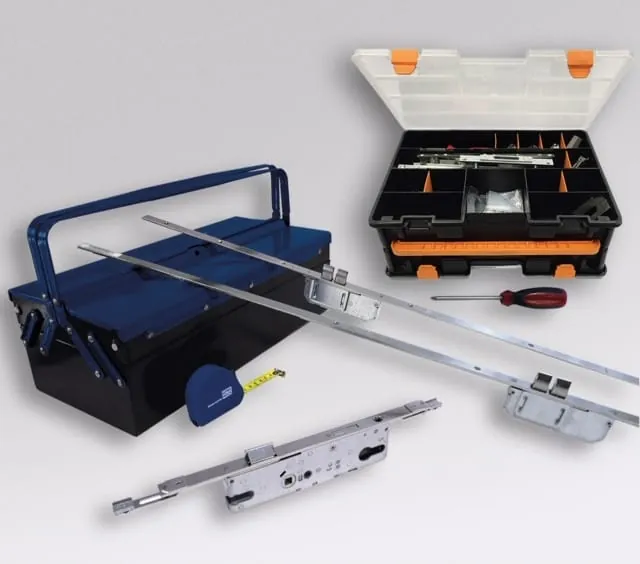 Winkhaus bietet neuen Bauteile-Musterkoffer an