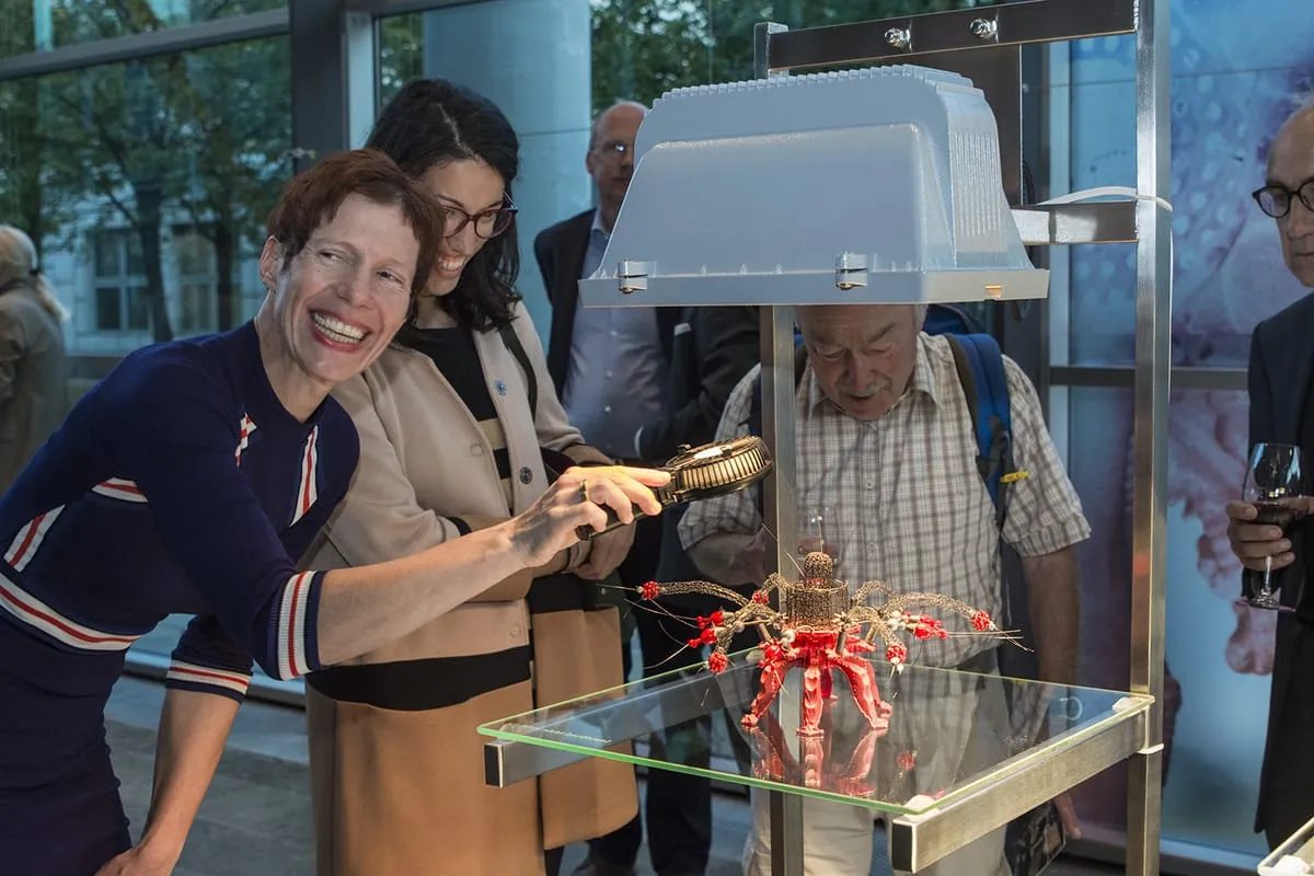 Kunst mit neuen Materialien