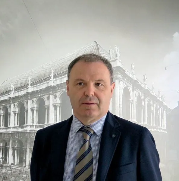 Dino Zandonella Necca neuer Präsident der Fachmesse Vitrum