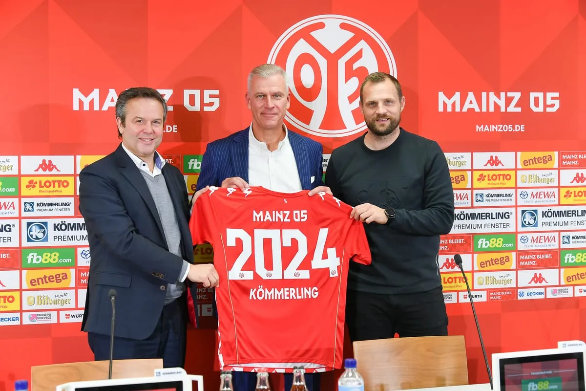 Kömmerling bis 2024 auf dem Trikot