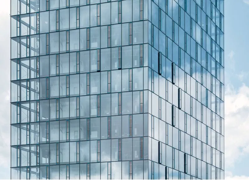 Gläserne Fassaden für die Klima- funktion und Energieproduktion
