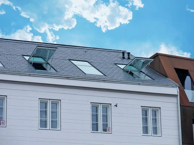 4 Dachfenster als Notausstieg