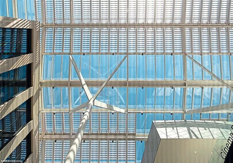 AGC Interpane: Vakuum-Isolierglas und Glasgestaltung