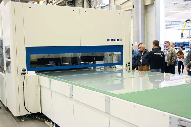 Bürkle beschleunigt den Laminierprozess
