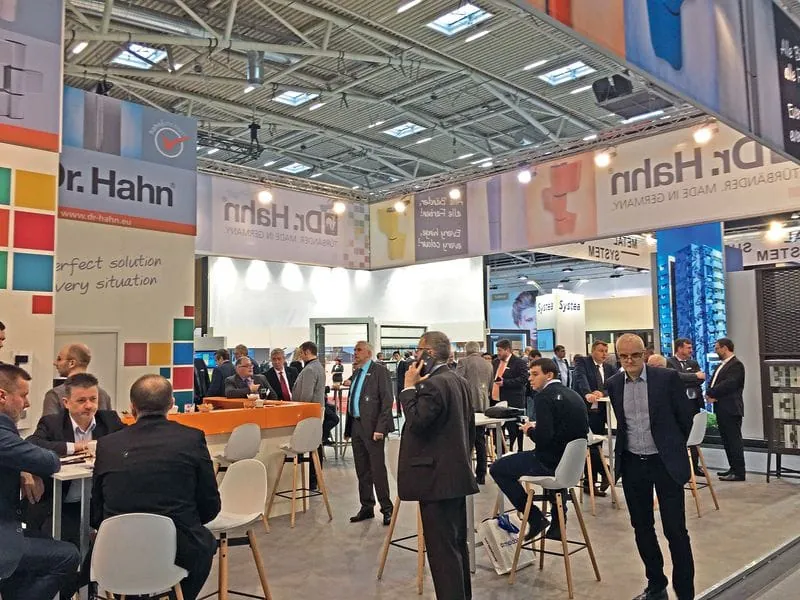 Bau 2019 mit Licht und Schatten