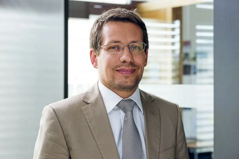 „Die größte Herausforderung ist die Falzgeometrie.“