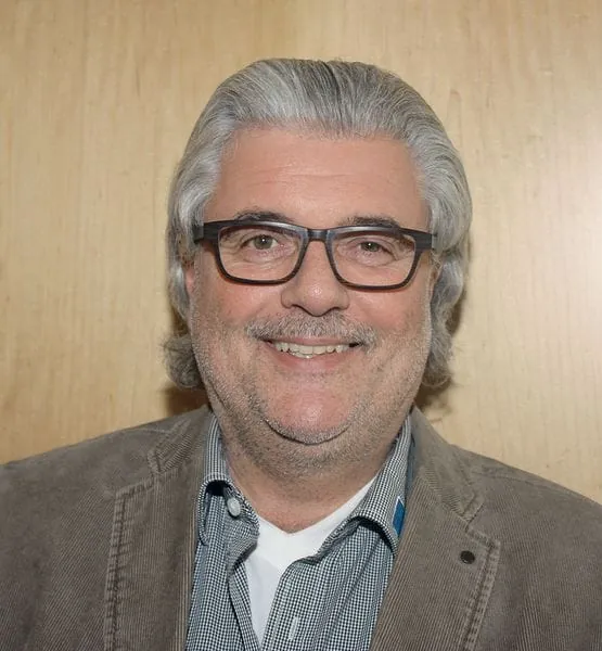 Bedeuten verdeckt liegende Beschläge ein Risiko?