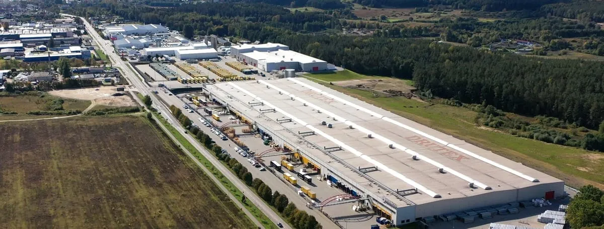 Neue Lagerhalle in Polen