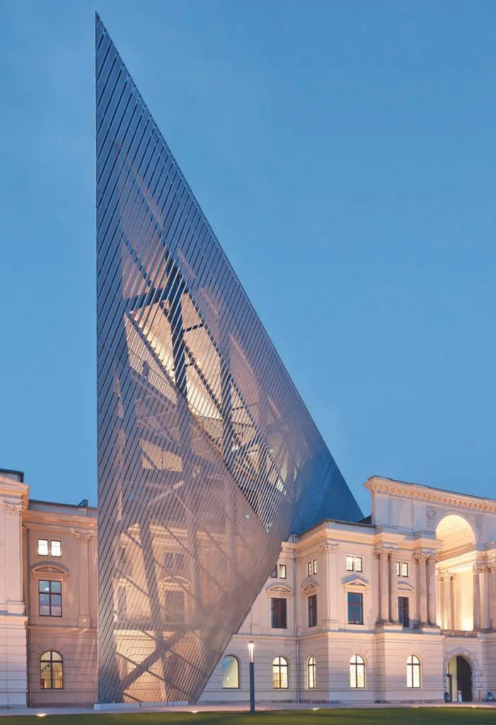 Moderne Multifunktionsgläser im Militärhistorischen Museum