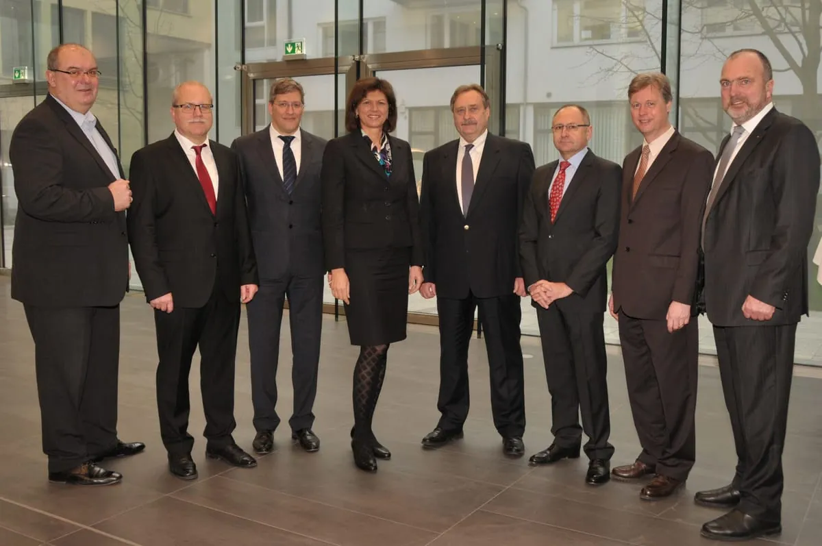 Bayerische Glasbranche: Traditionen sichern, Innovationen fördern