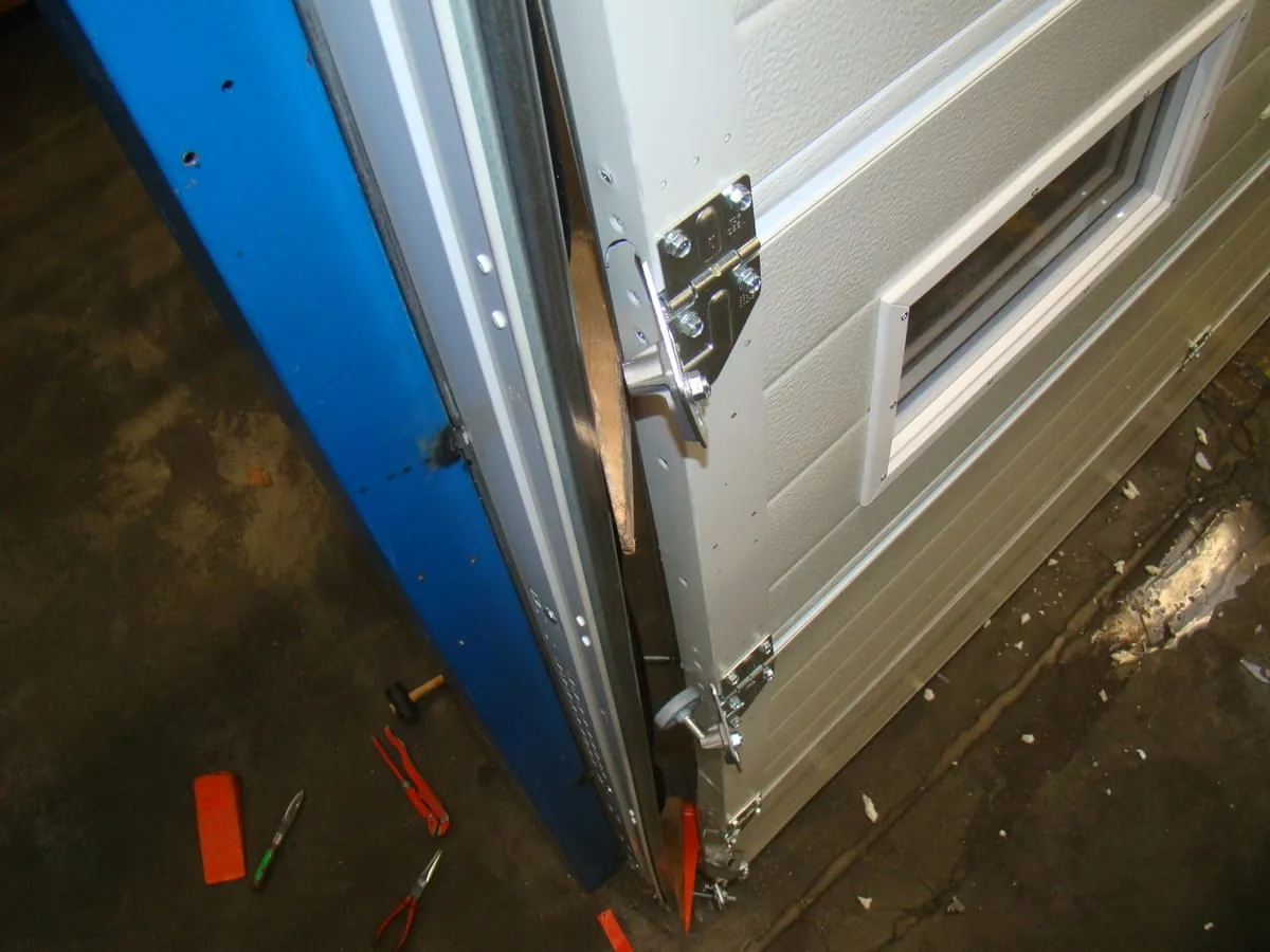 Garagen mit einbruchhemmenden Toren