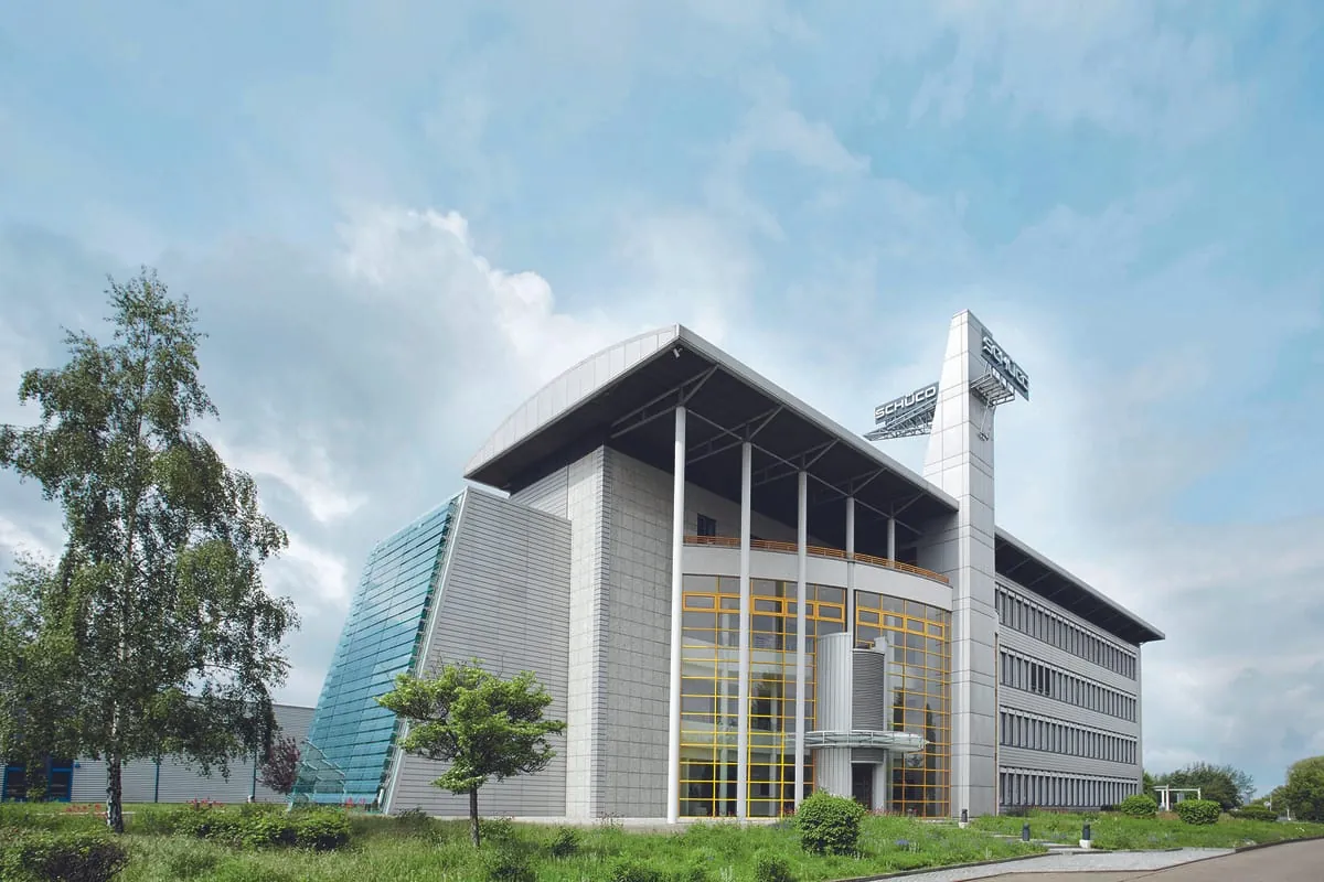 Zeitschrift stern zeichnet Schüco Polymer Technologies KG aus