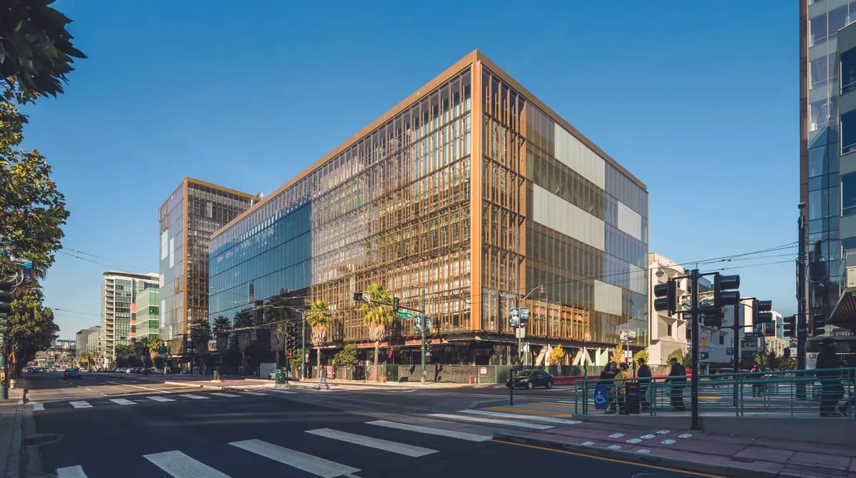 Neues Bürokonzept mit hochtransparenten Atrien