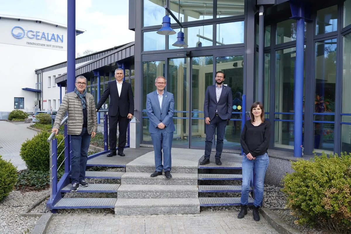 VFF-Führung besucht Gealan