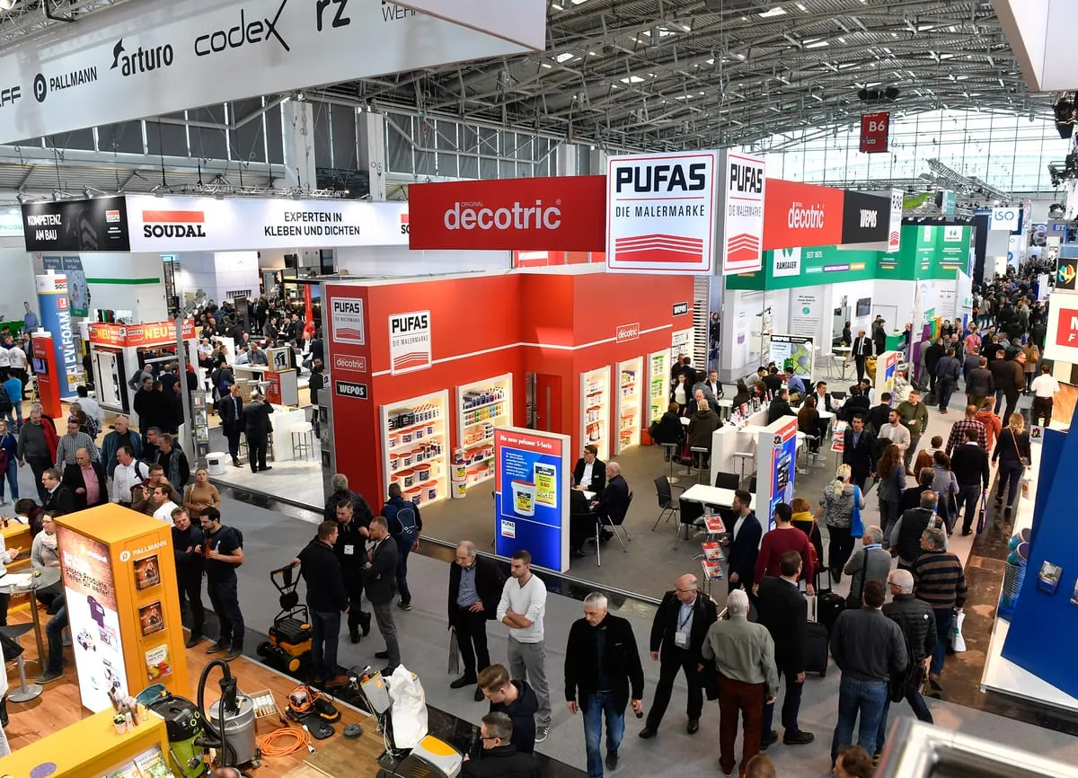 Branchenverbände stärken der Bau 2021 den Rücken