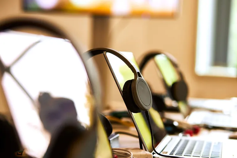 bau online kopfhoerer