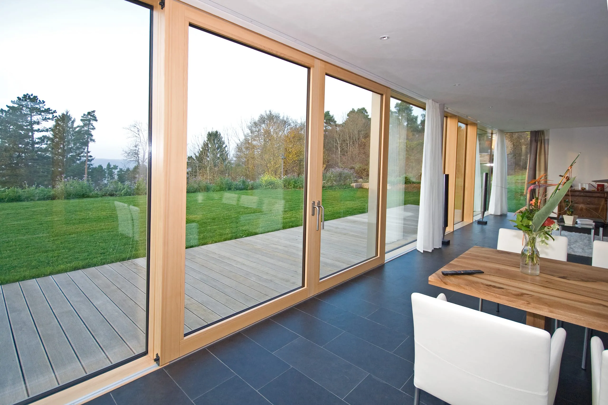 So finden Sie das passende Holz für jedes Fenster