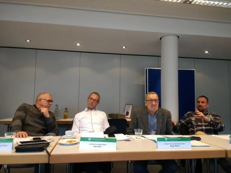 Gespräche zur DIN 18008