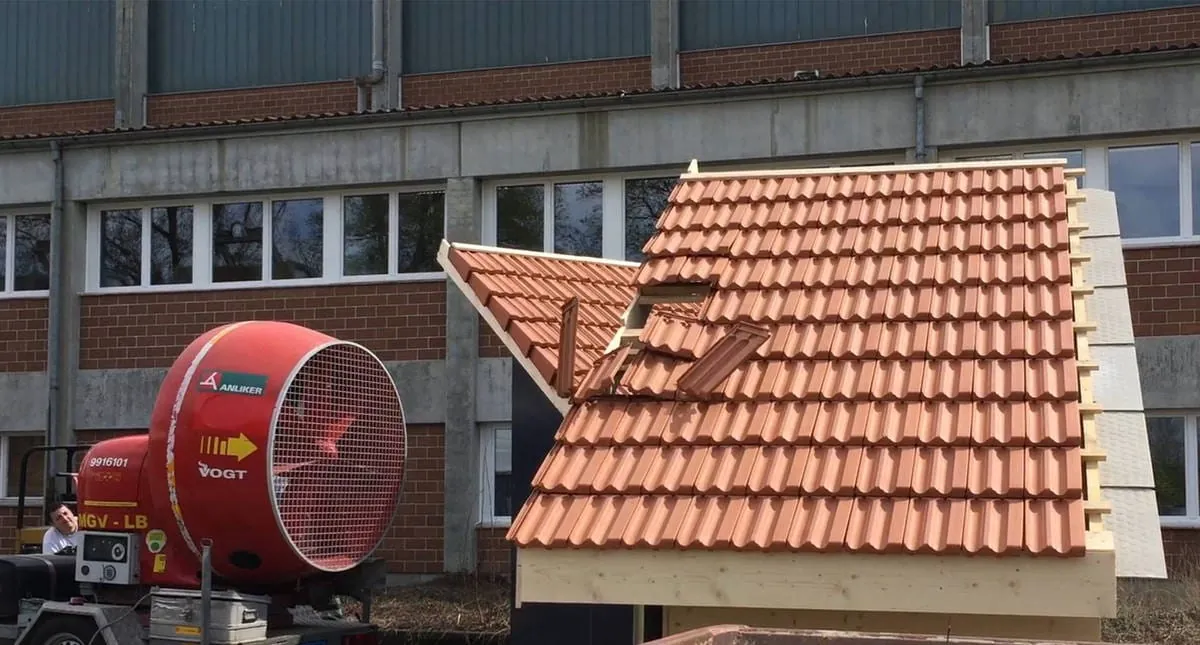 Gebäudehüllen im Windhärtetest