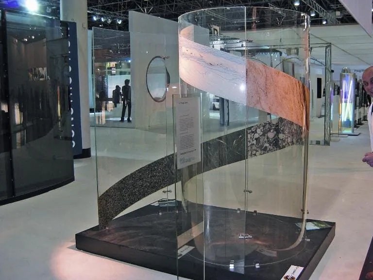 Um die Ecke gedacht – Glas biegen