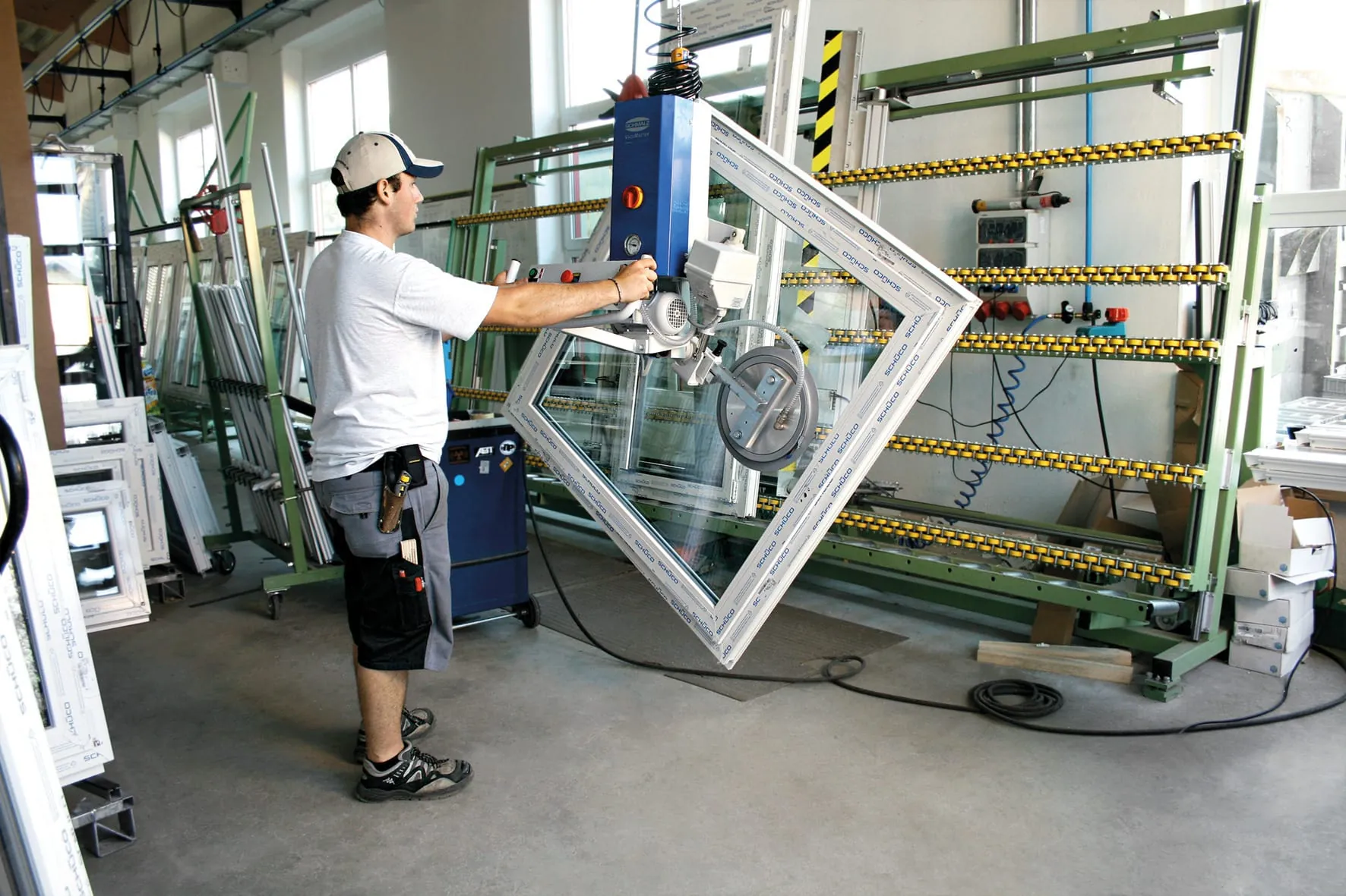 Aufspannlösungen und Hebehilfen mit Vakuum