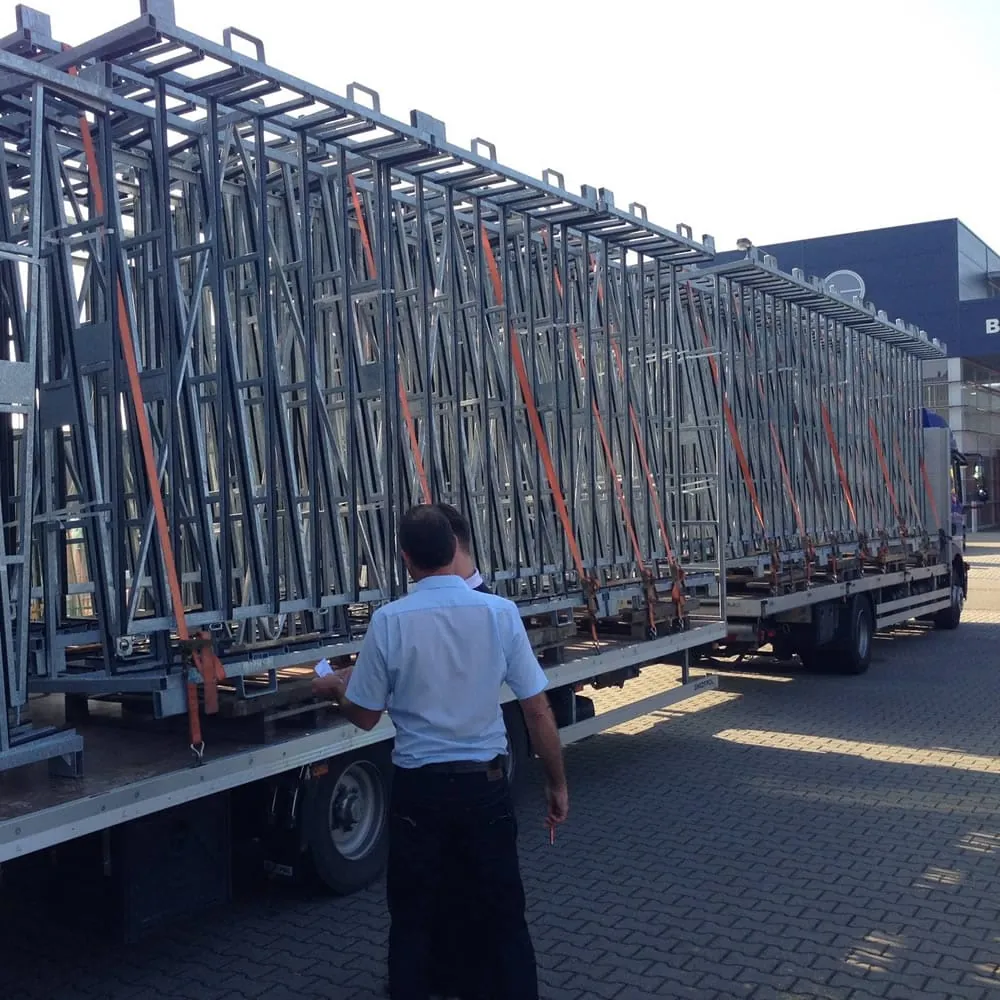 Hoza übernimmt Eurobok