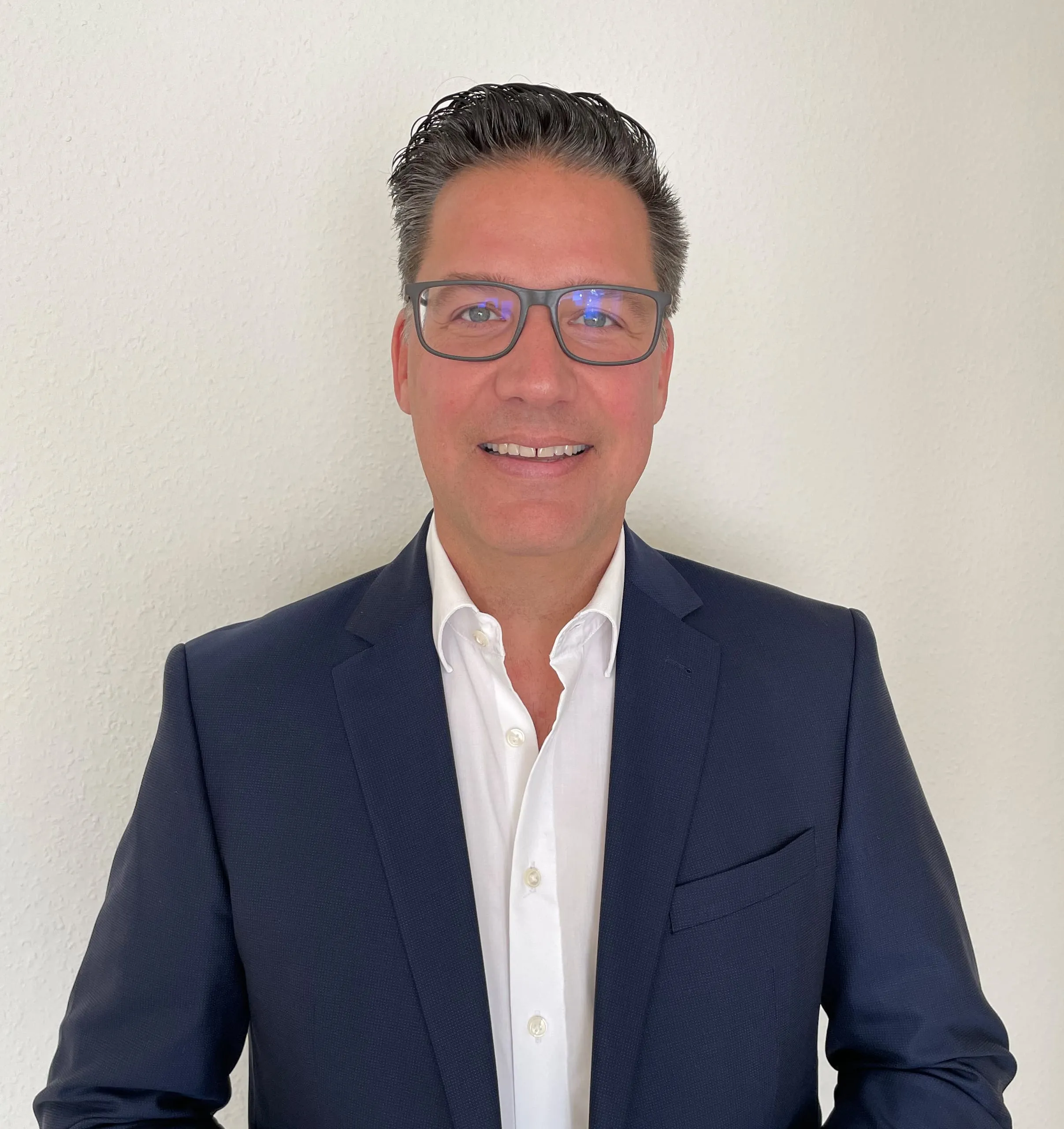 Führungswechsel im Flachglas Markenkreis