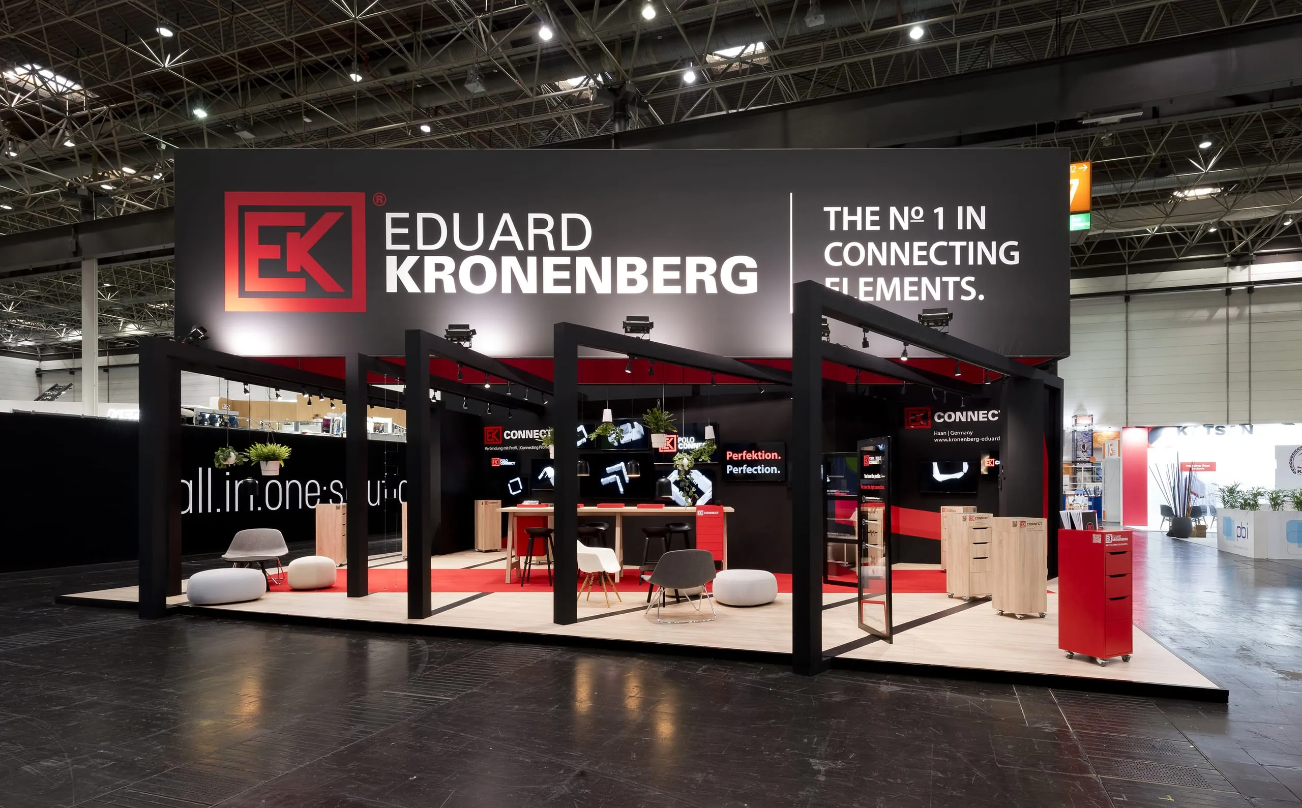 Eduard Kronenberg: Ein Messestand, der verbindet