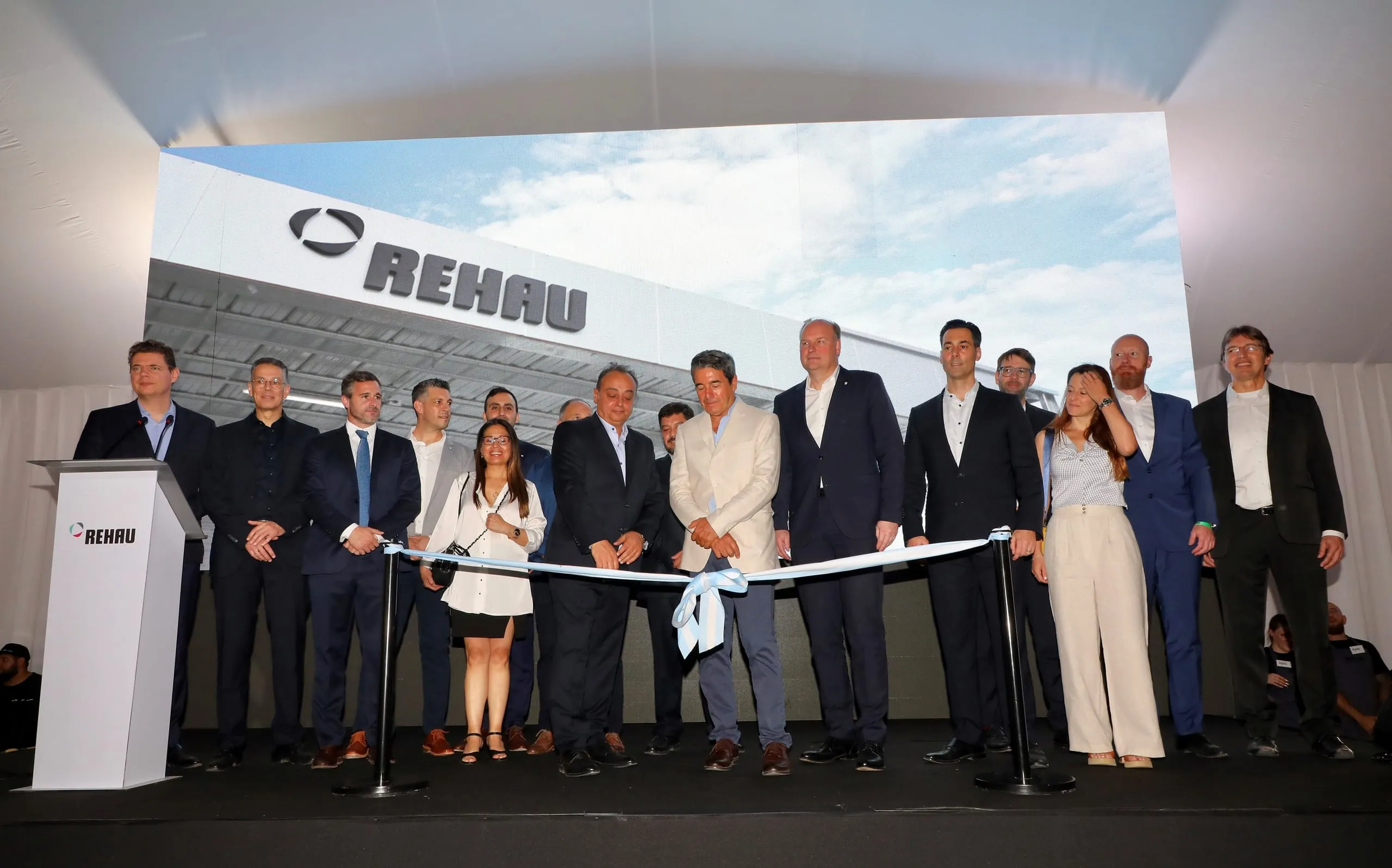 Rehau Window Solutions eröffnet Werk in Argentinien