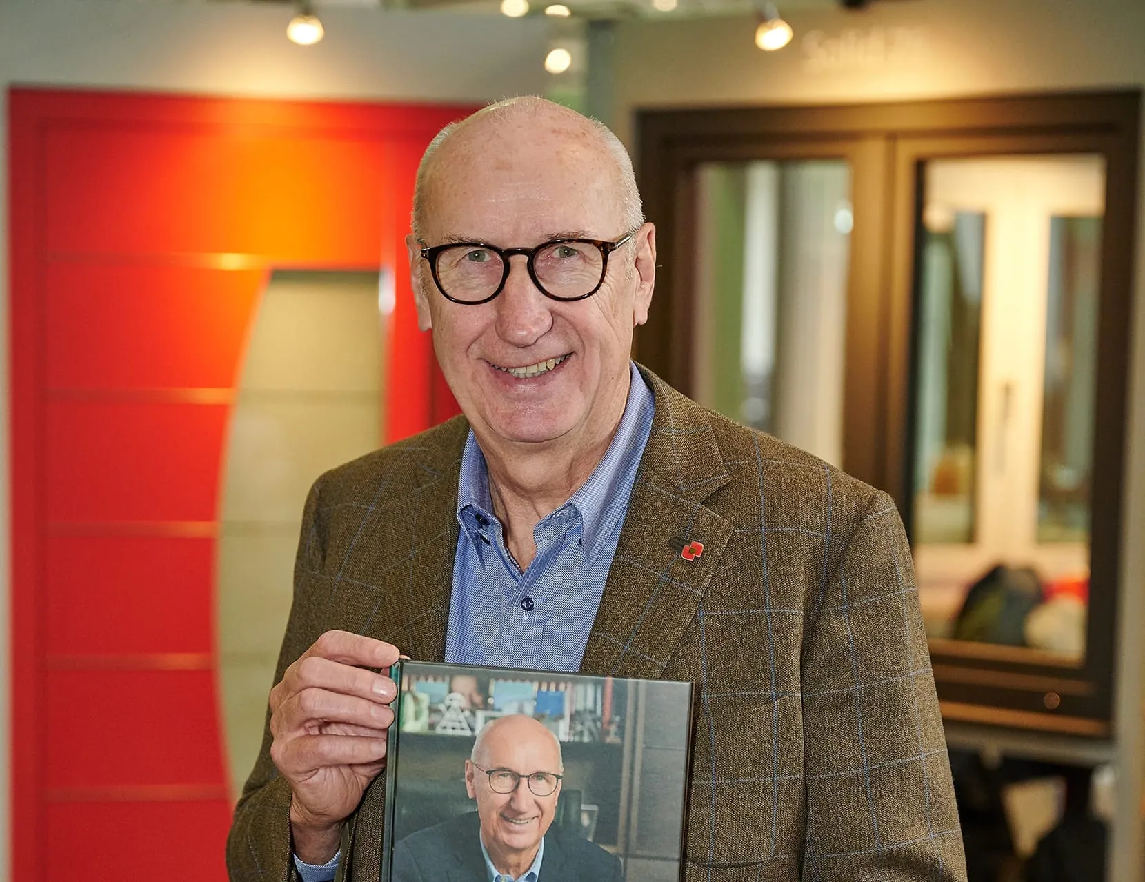 Helmut Hilzinger veröffentlicht Firmenchronik