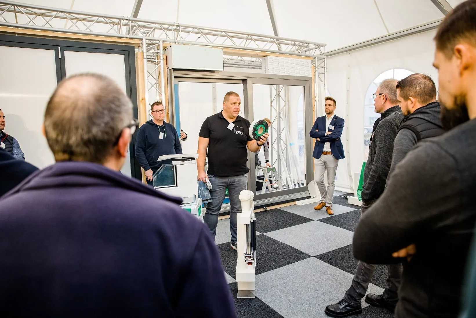 Fachwissen über Hebe-Schiebe-Türen erweitert