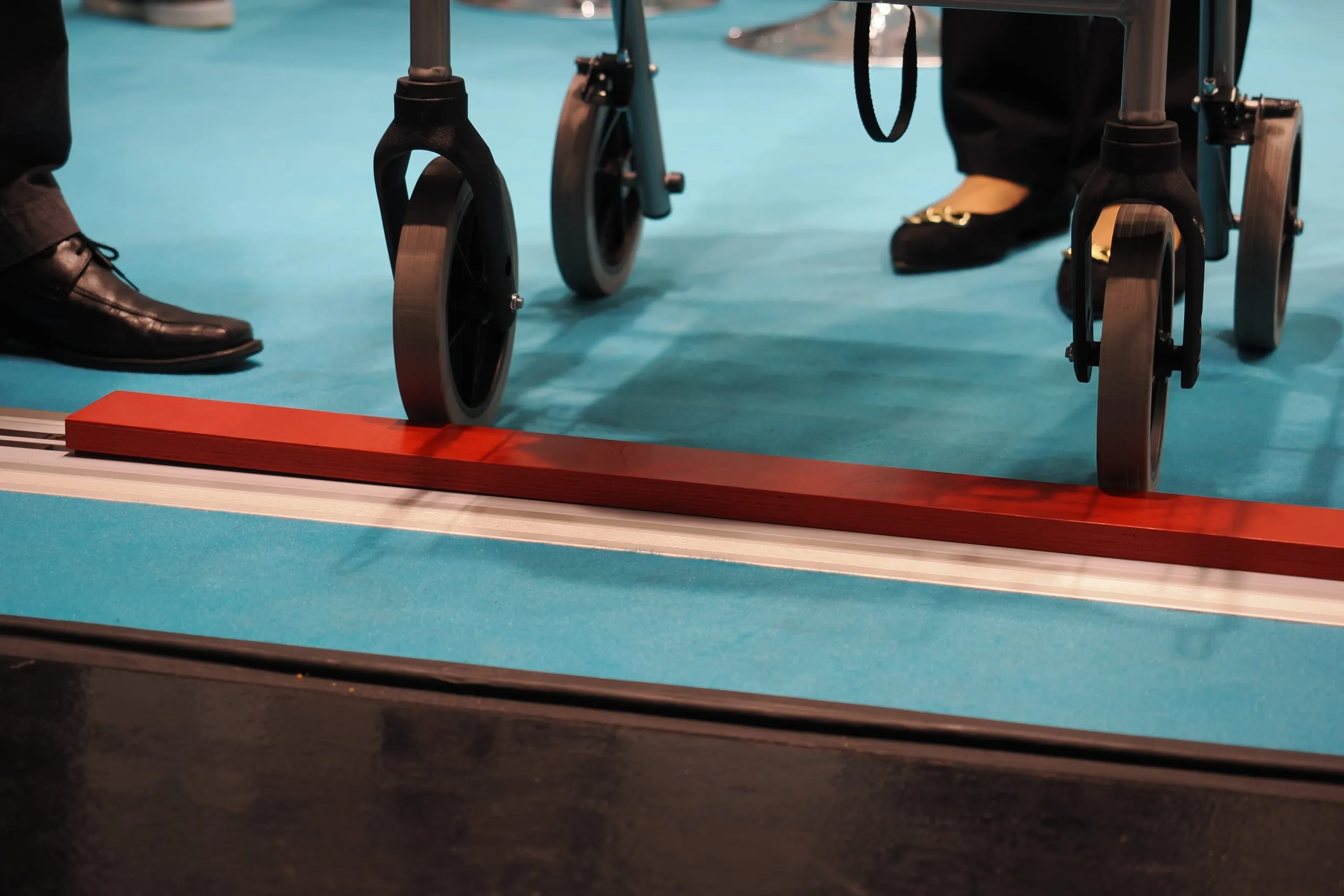 Alumat: Ein-Zentimeter-Schwelle – wagen Sie den Selbstversuch