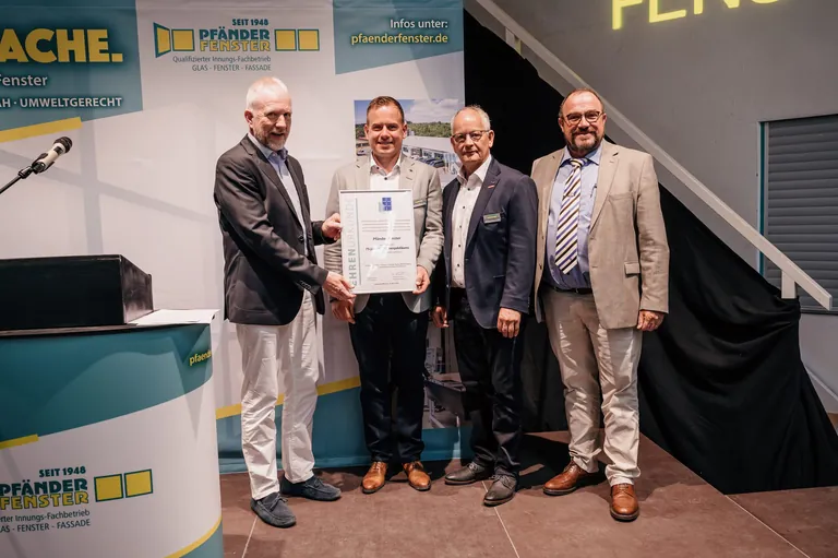 Pf&auml;nder Jubil&auml;um Urkunden&uuml;bergabe