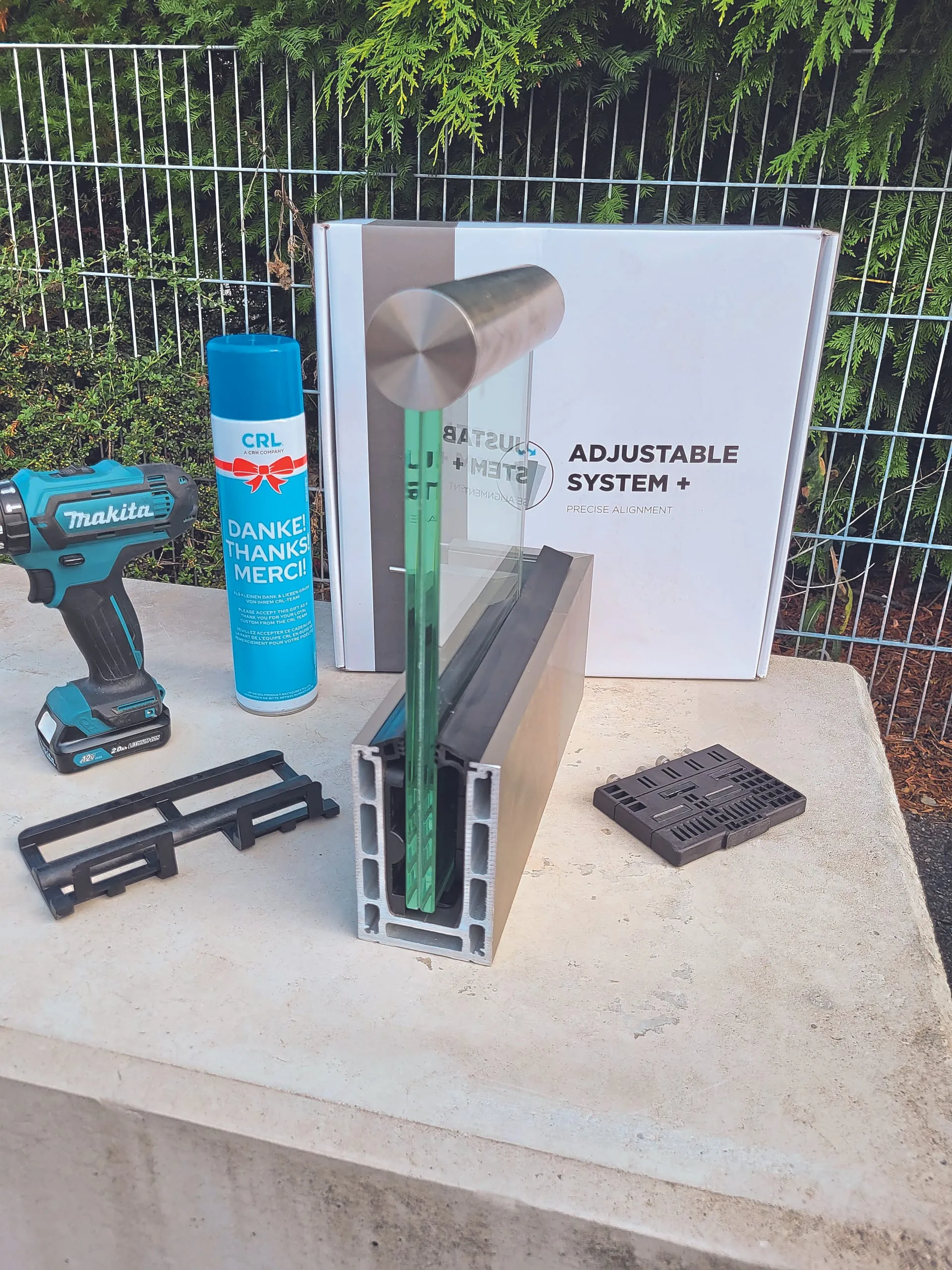 Glasgeländer mit CRL Vision montieren und ausrichten