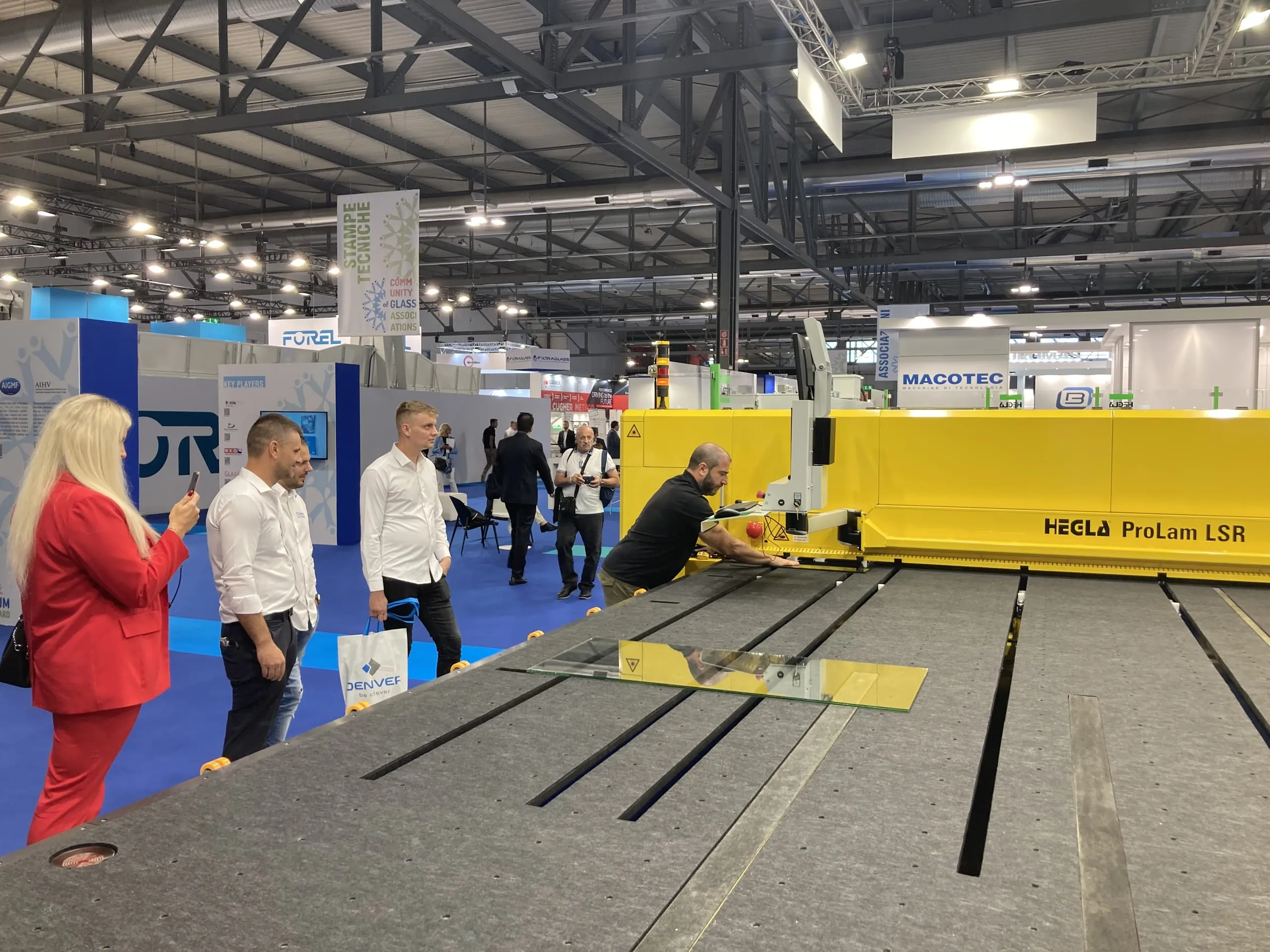 Leistungsschau für die Glasbe- und verarbeitung