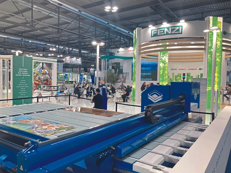 Hier zu sehen: Eine Maschine f&uuml;r den Glasdruck der Fenzi-Tochterfirma Tecglass.