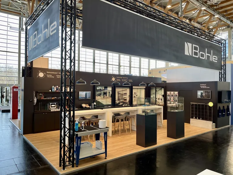 Am Stand 221 in Halle 7A stellte Bohle seine Beschlagwelt vor.