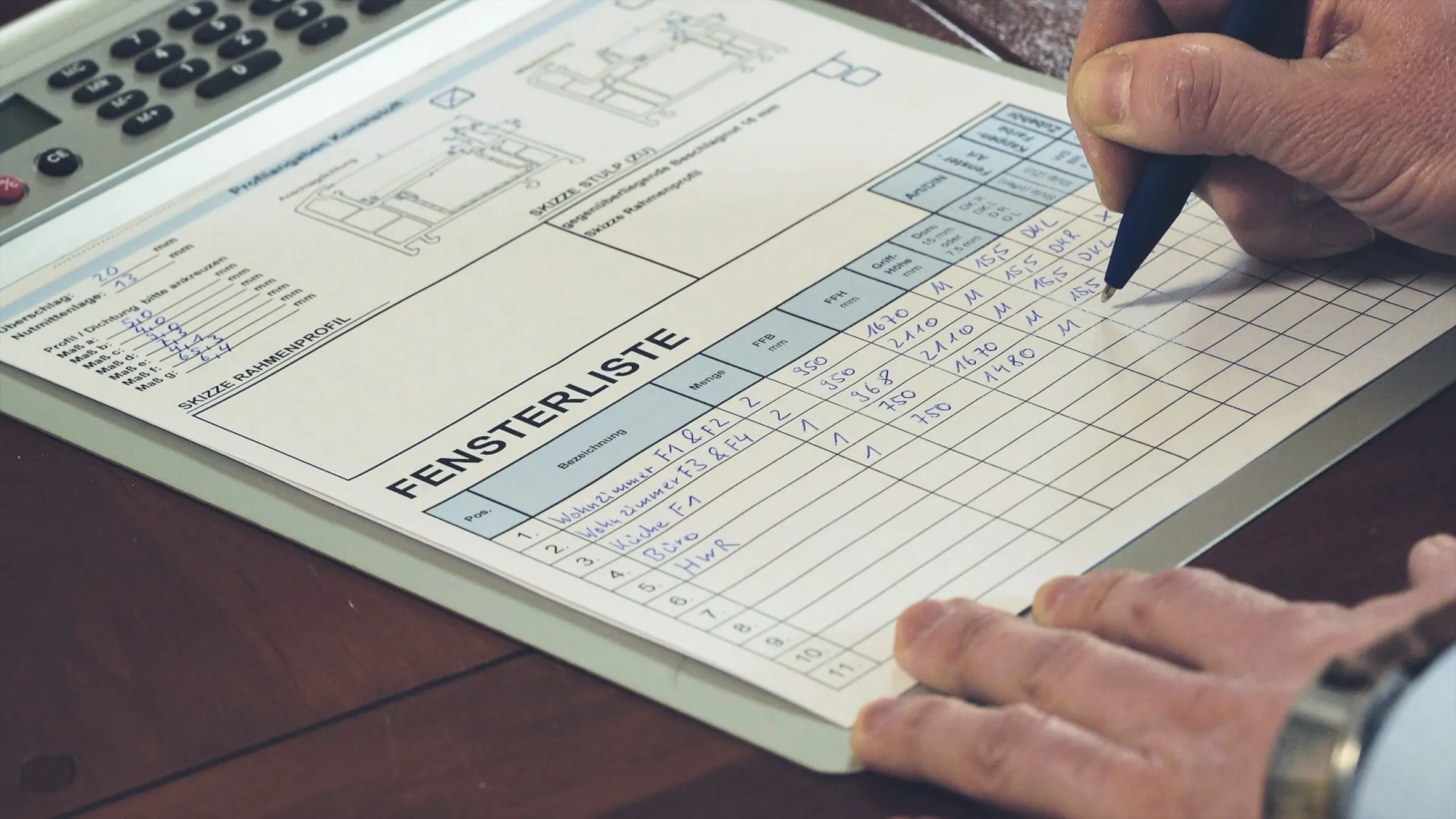 2. Schritt: Bestellen Sie die benötigte Ware. Winkhaus liefert drei Kartons pro Fenster sowie einen Nachrüstkoffer.