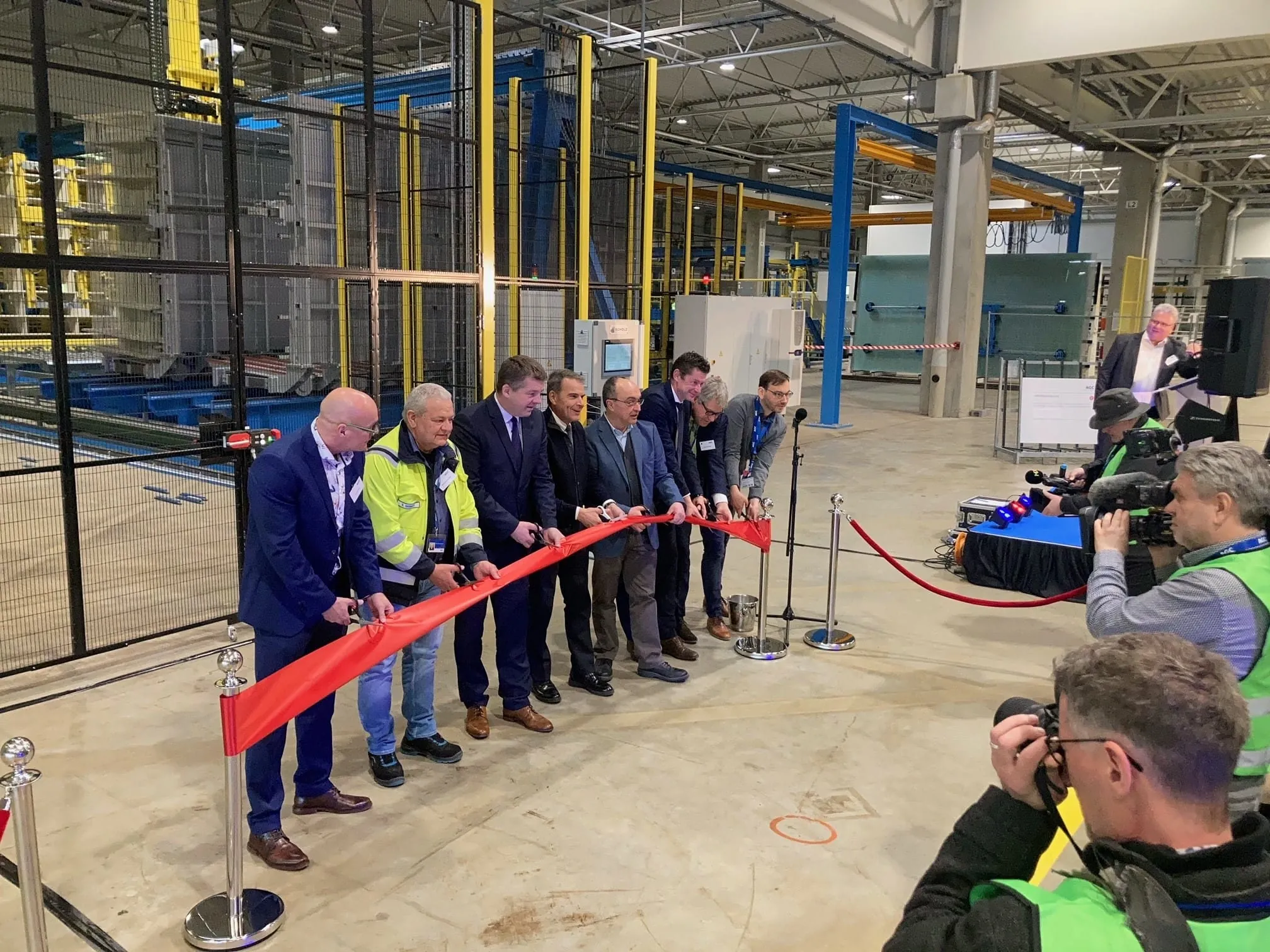 AGC weiht neue VSG-Fertigung ein