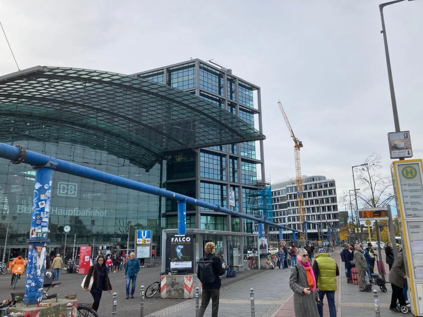 Entwürfe für Teile 1 bis 3 der DIN EN 19100 veröffentlicht