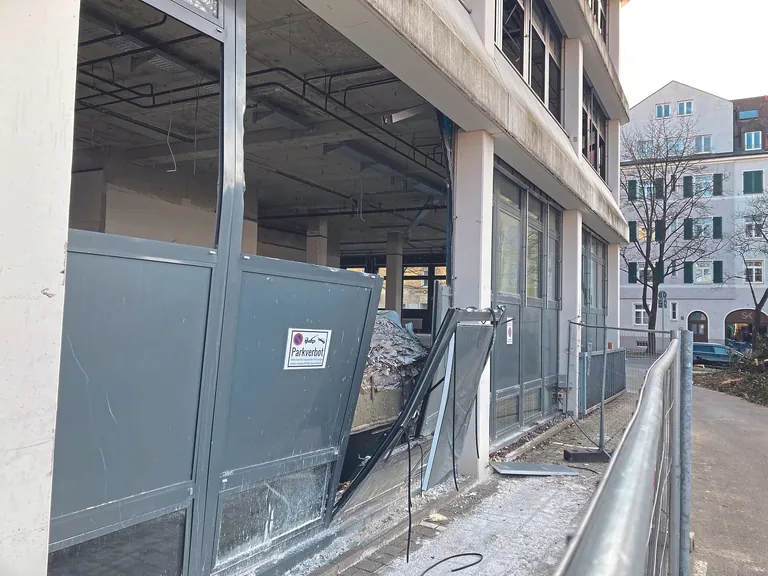 Bereits heute gibt es Industriestandards für Produkte mit hohem Recyclinganteil. Ein Beispiel sind die Aluminiumprofile großer Systemhäuser wie Circal 75R und 100R von Hydro bzw. Wicona und Hueck.