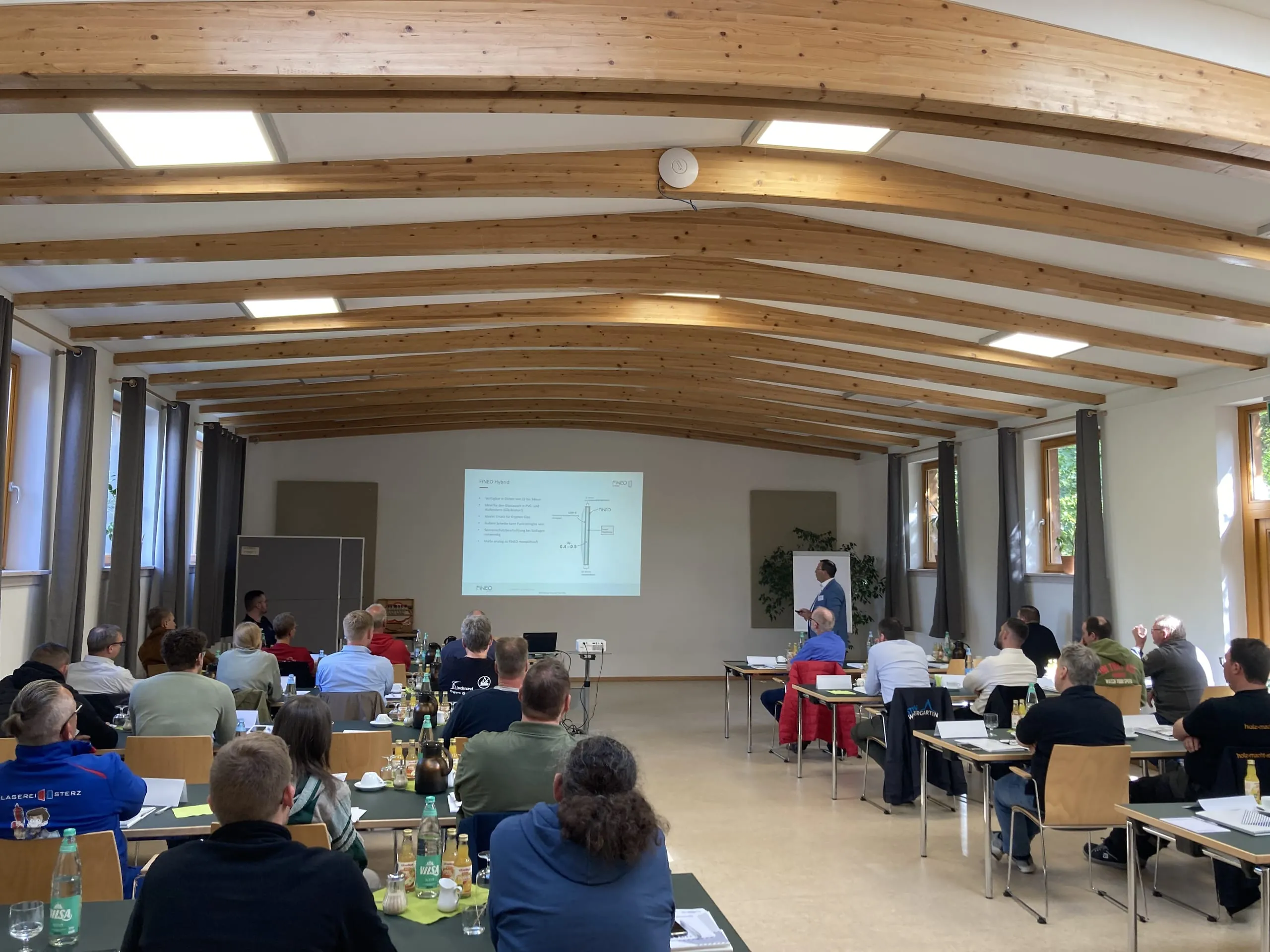 Frerichs Glas schult zu Vakuumverglasung