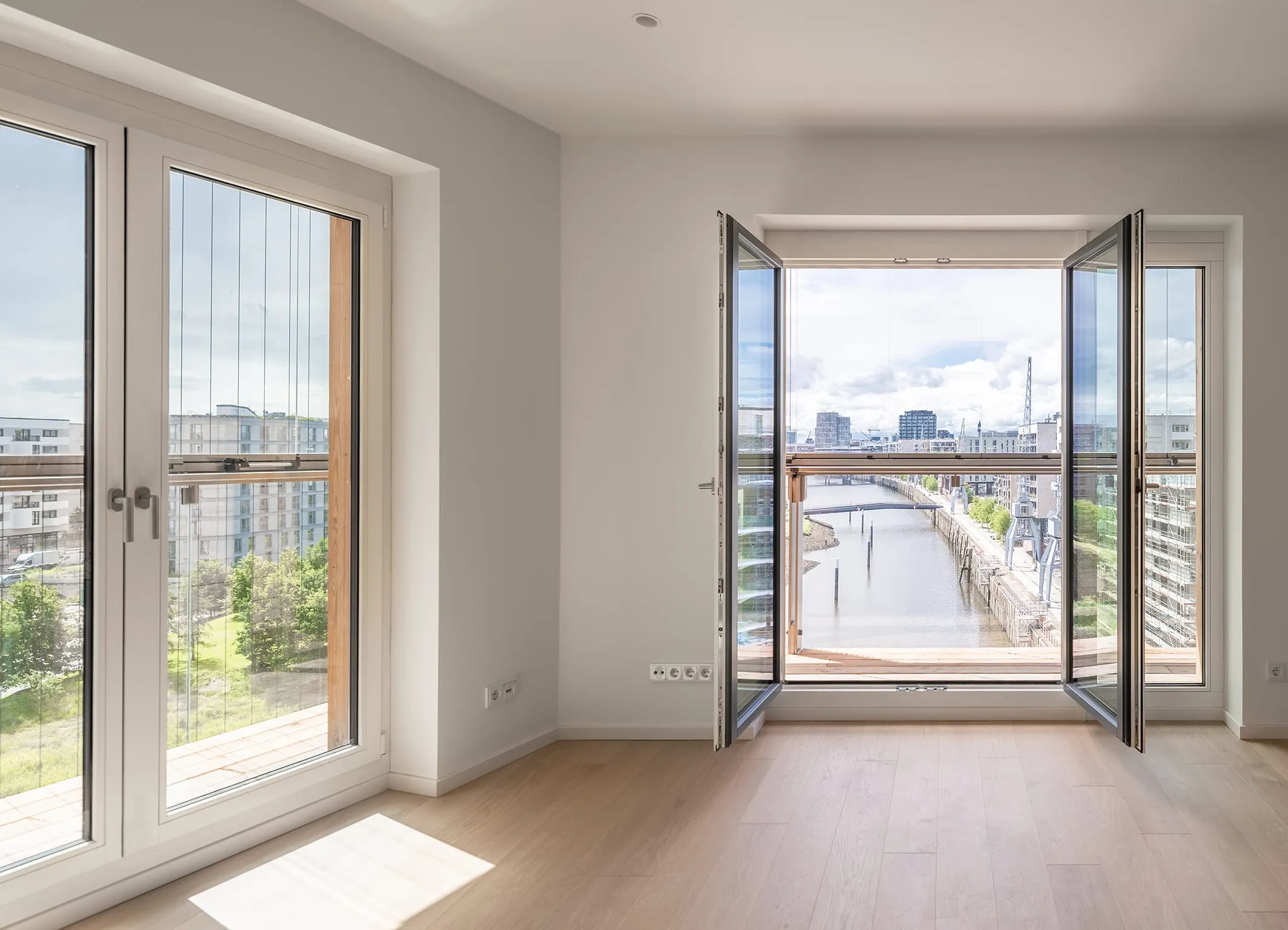 Roots: 1.000 Fenster für Deutschlands höchstes Holzhaus