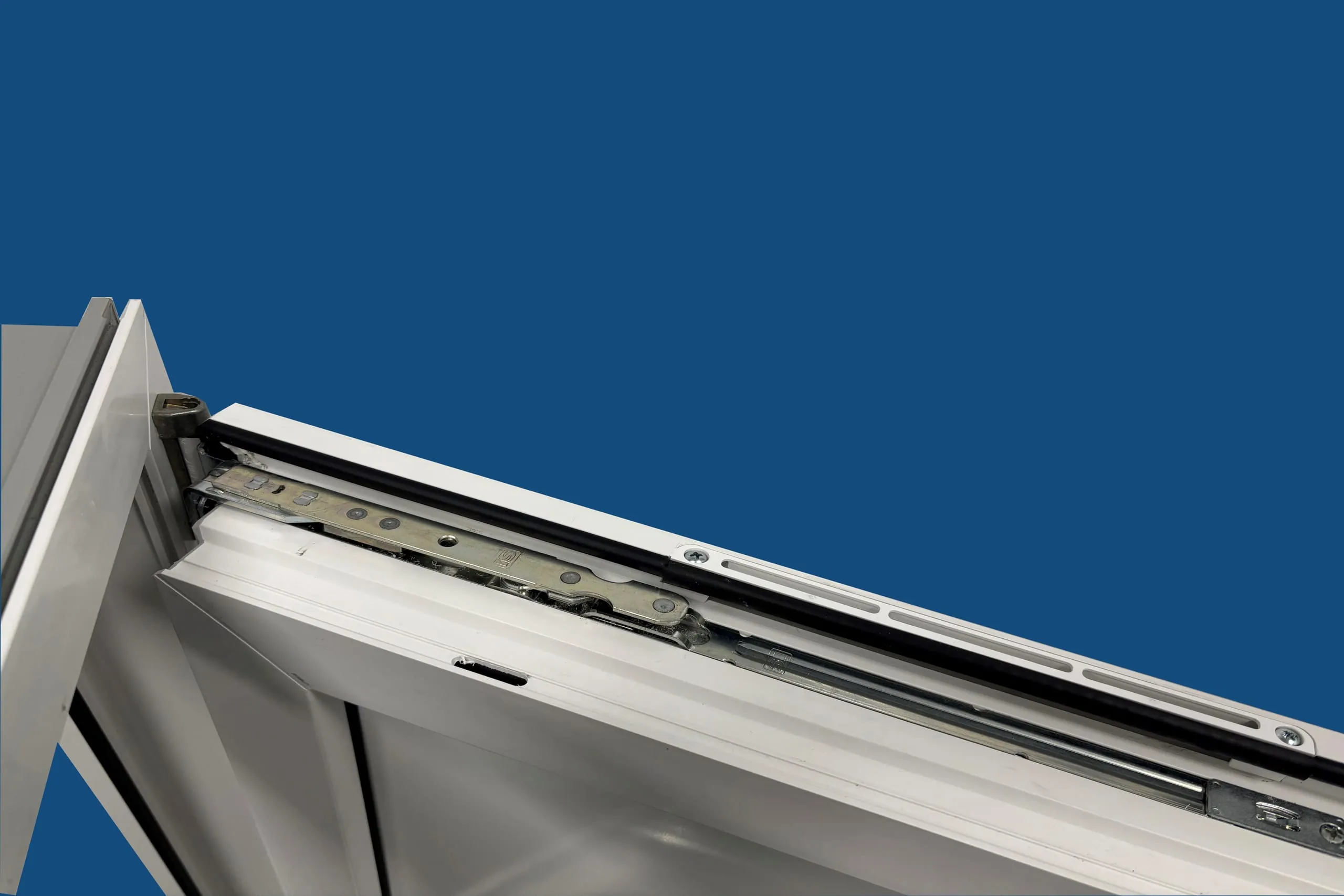 Regel-air bringt Fensterlüfter in den Überschlag