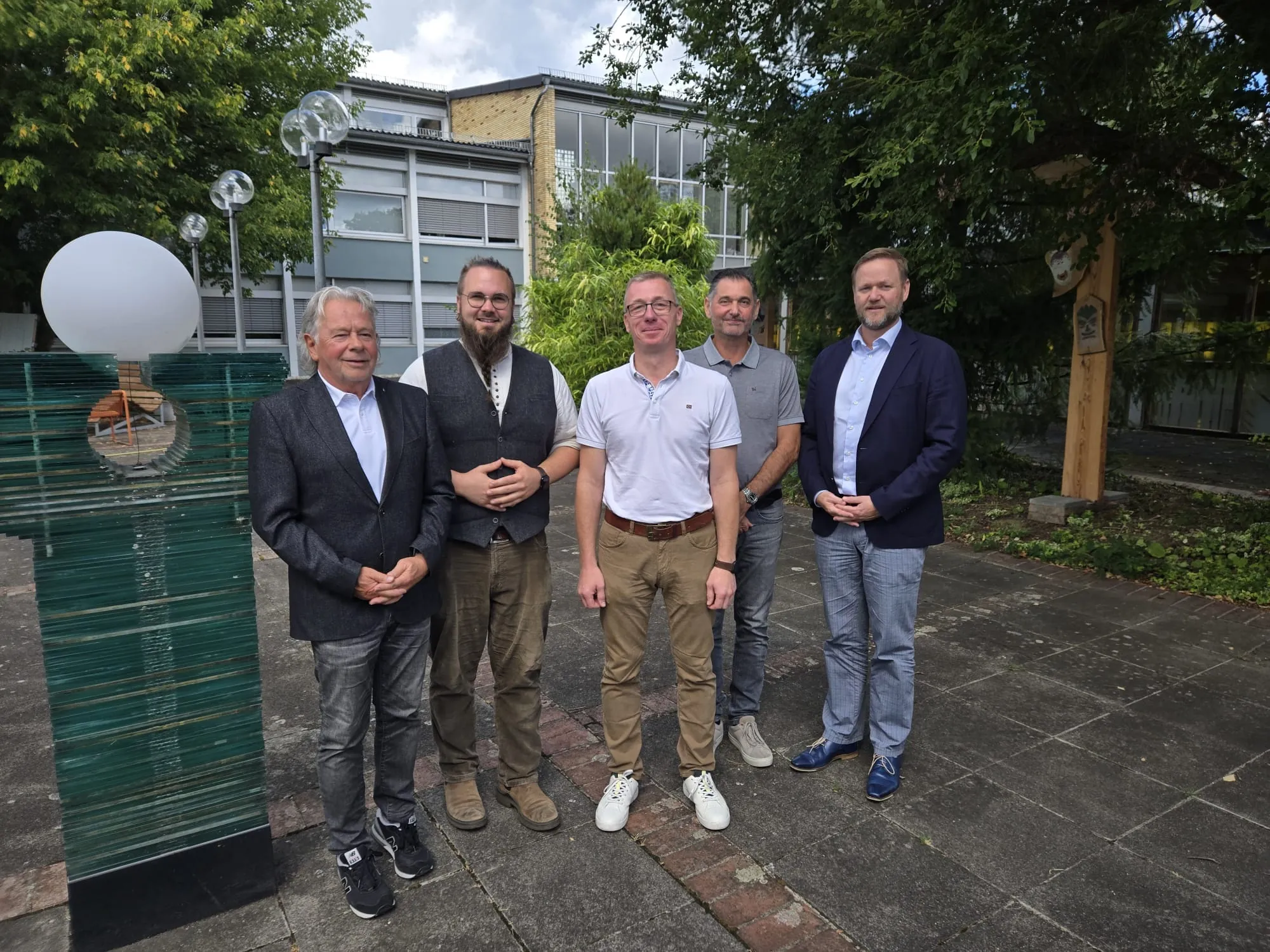 Schmitz führt BIV nach Neustart