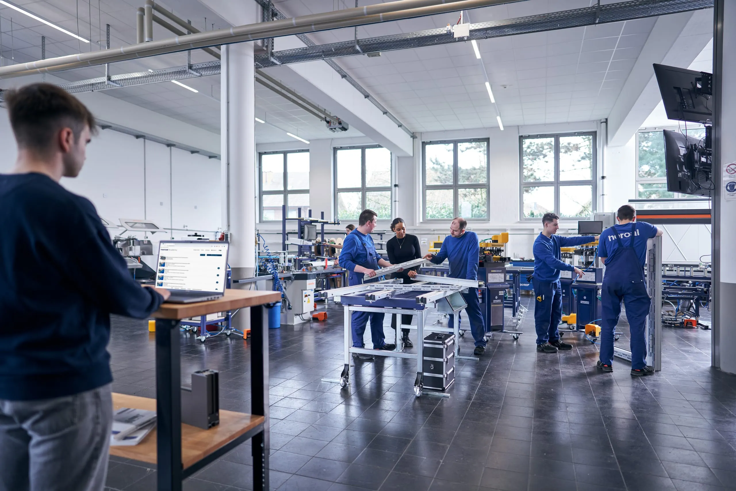 Neues Weiterbildungsprogramm der Heroal Academy