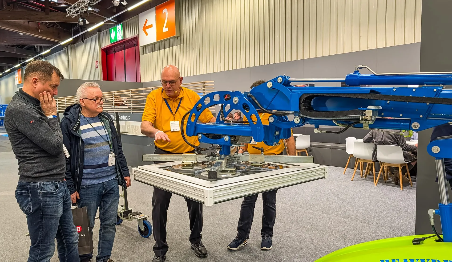 Glasmontage mit nur einer Person