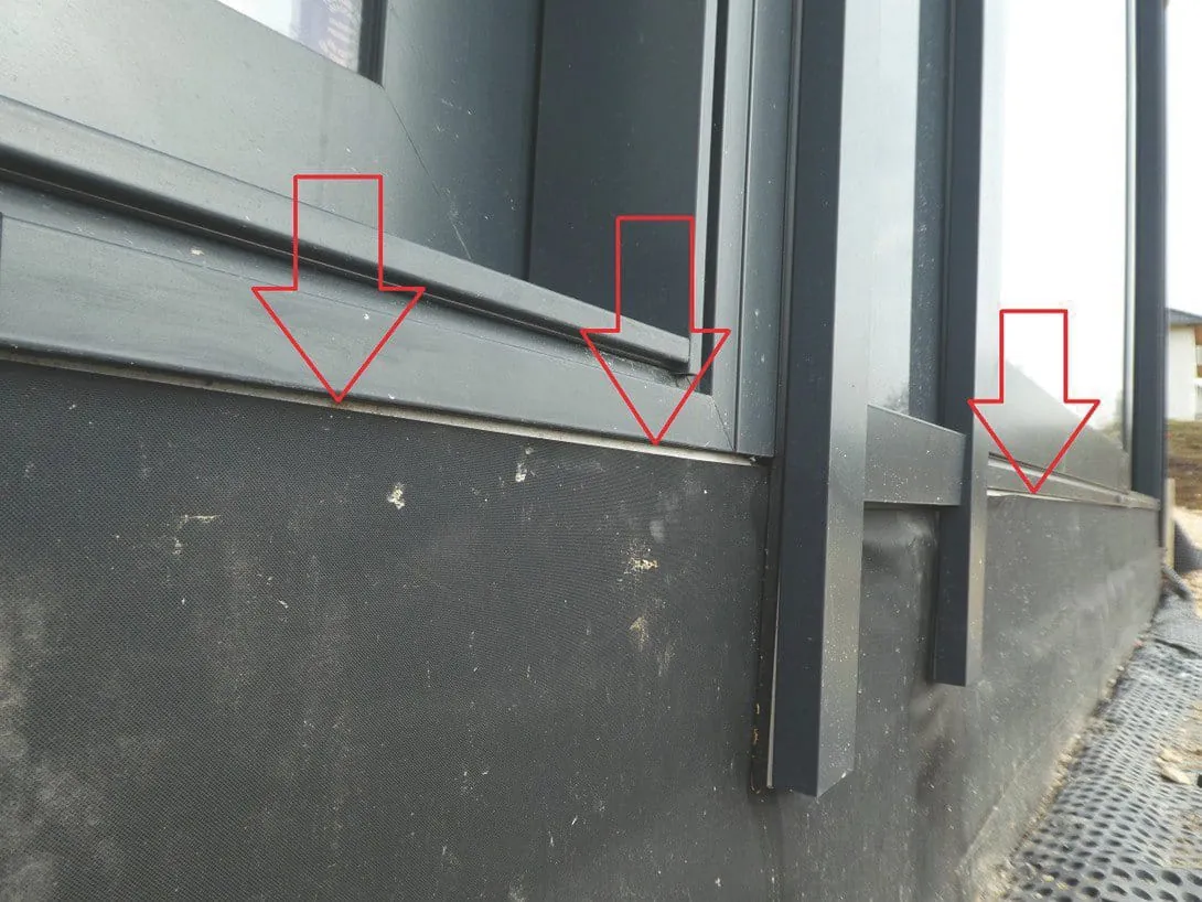 Die häufigsten Montagefehler bei bodentiefen Fenstern