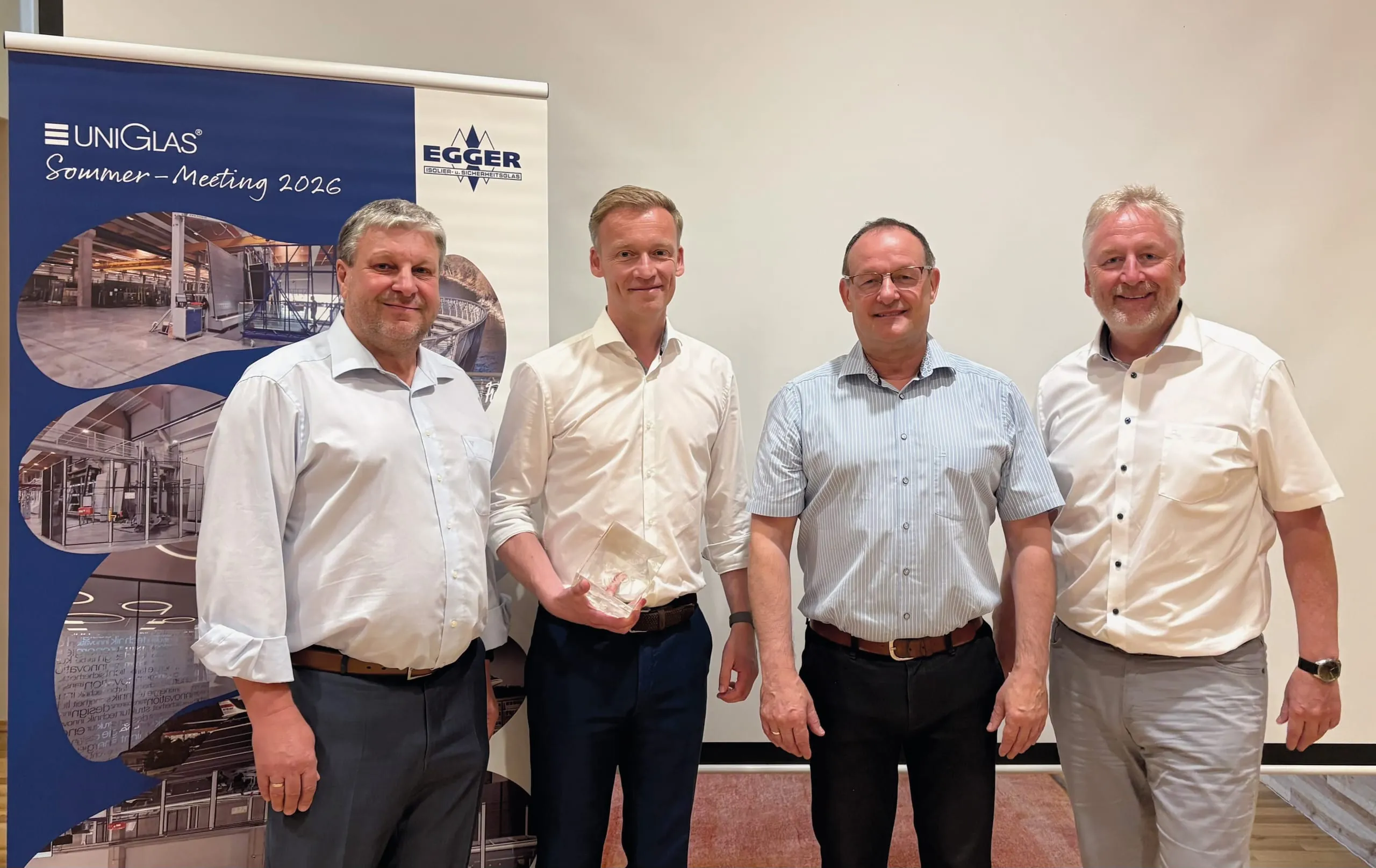 Uniglas holt Hero-Glas an Bord